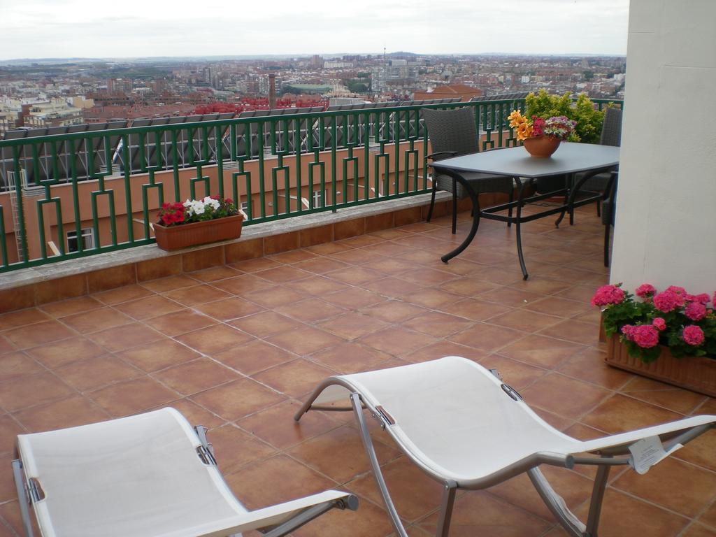 Ferienwohnung Atico Latina Madrid Exterior foto